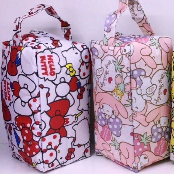 Large Hello Kitty Makeup Wristlet Bag - Picture 3 of 3